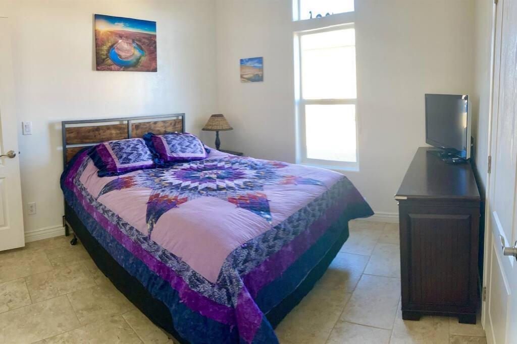 Local View Pet Friendly Boat Parking Close To Antelope Canyon Horseshoebend Page Ngoại thất bức ảnh