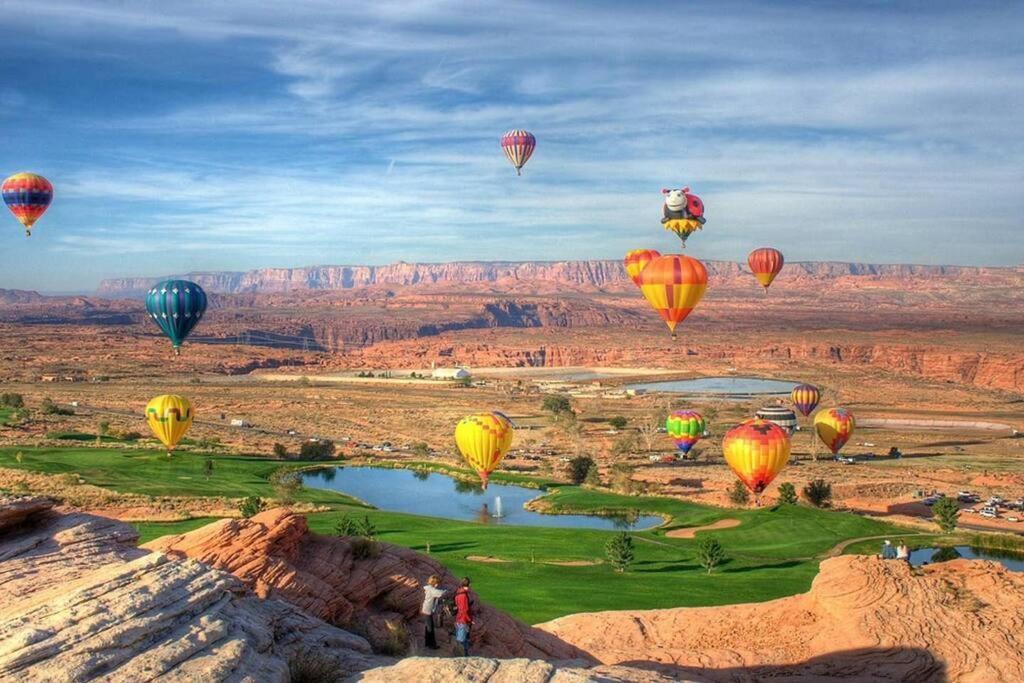 Local View Pet Friendly Boat Parking Close To Antelope Canyon Horseshoebend Page Ngoại thất bức ảnh